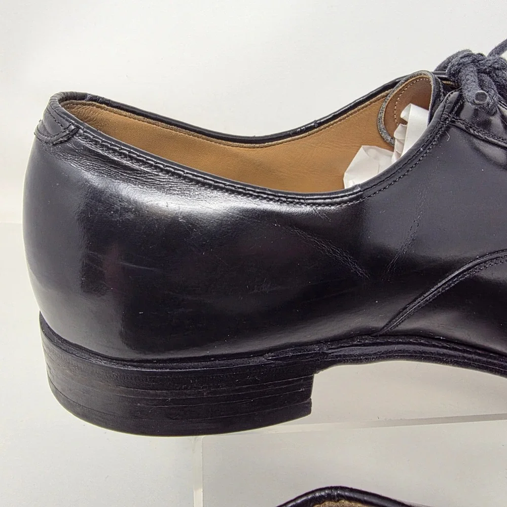 Johnston & Murphy ships from